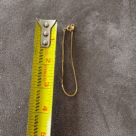 Vintage Gold tone bracelet stamped Korea - Picture 2 of 6